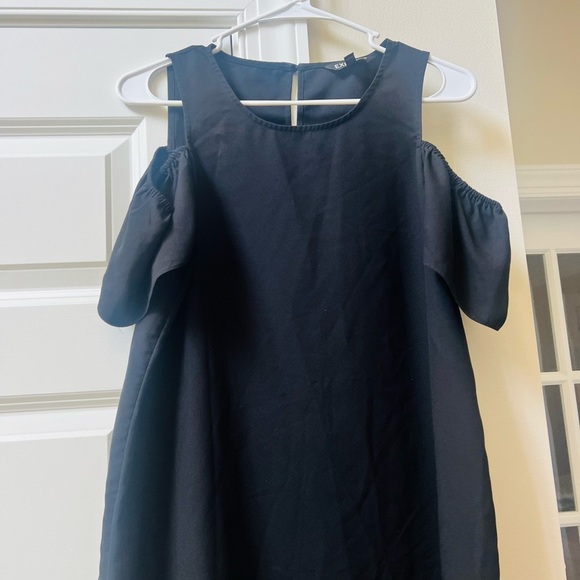 Elegant Express size small Black Off-Shoulder Dress - Picture 2 of 6